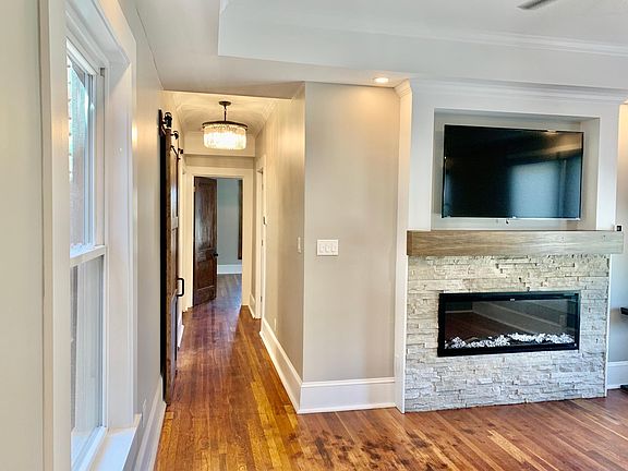5th image of 21 N 15th St #10B