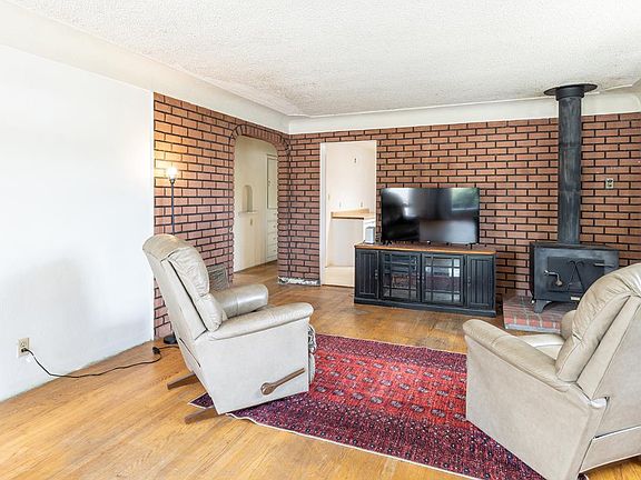 5th image of 787 Central Avenue