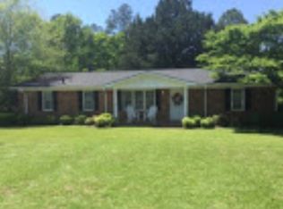 2010 Davis Ave, Tifton, GA 31794