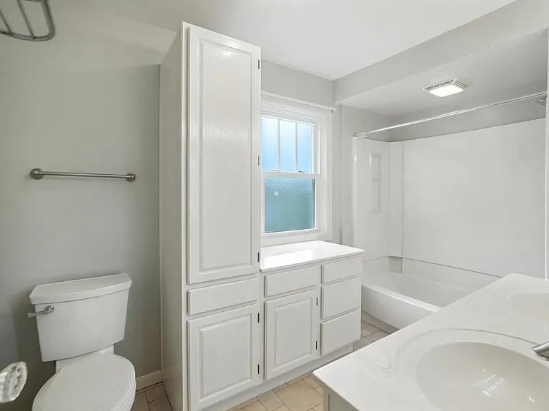Main Bath 2nd Floor