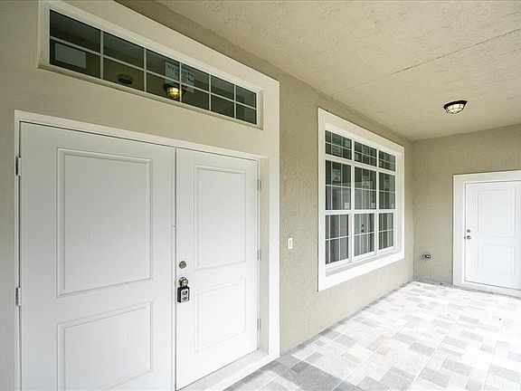 3rd image of 1801 SW Citadel Avenue