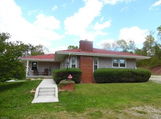 57 Plum Run Rd, Williamstown, WV 26187