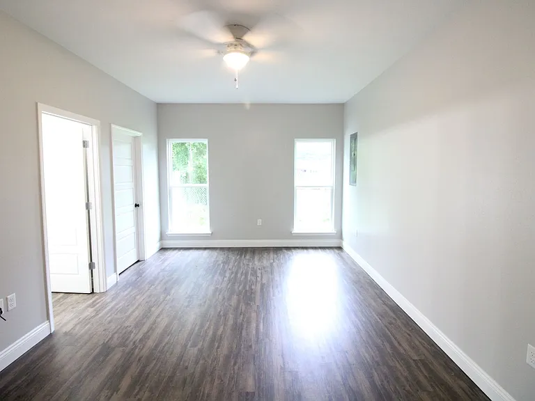 212 Lacey Eden Ln — Photo 15