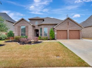 1083 Highpoint Way, Roanoke, TX 76262