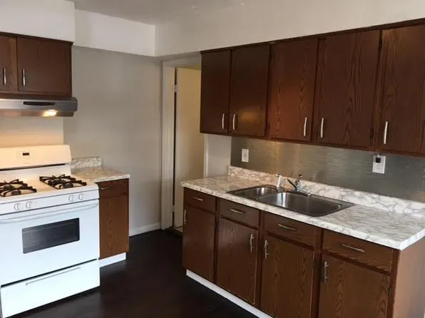 763 E 185th St #2, Cleveland, OH 44119