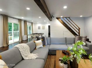 2106 Minqua Trl, Tobyhanna, PA 18466