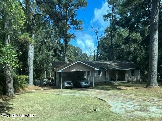 2nd image of 360 Pine Ridge Rd