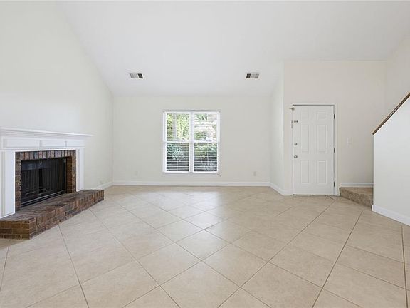 5th image of 3145 Cape Cir