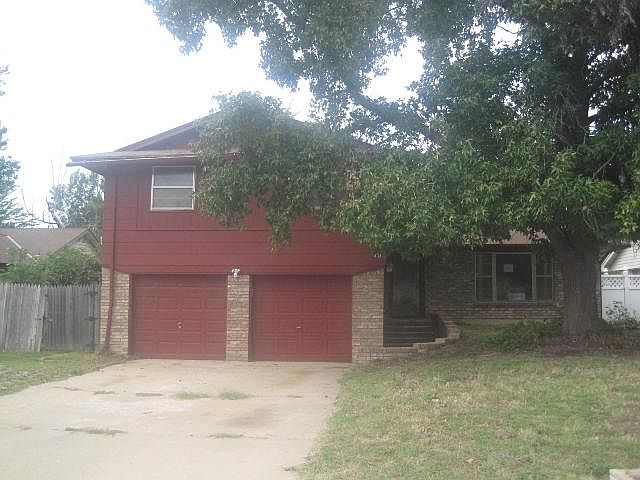 1st image of 1433 Woodland Way