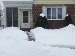 24658 86th Rd, Bellerose, NY 11426