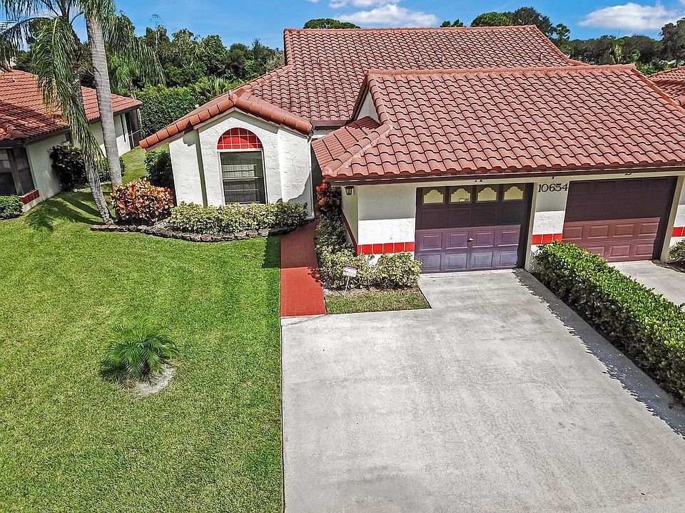 1st image of 10654 Beach Palm Ct APT A