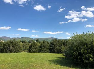 29 Meadow Grove Dr, Lexington, VA 24450