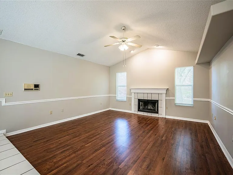 2326 Deerbrook Dr — Photo 27