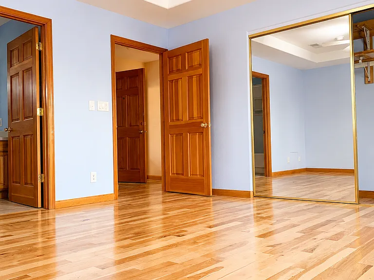 1041 Parkinson Ct — Photo 5