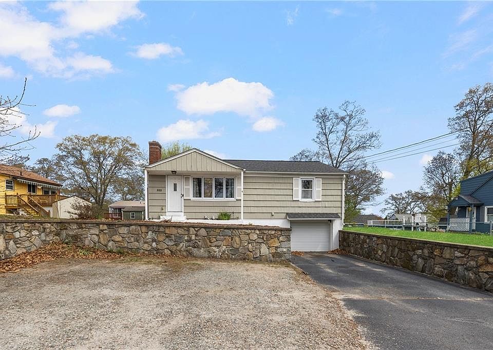 333 Tiogue Ave, Coventry, RI 02816 Zillow