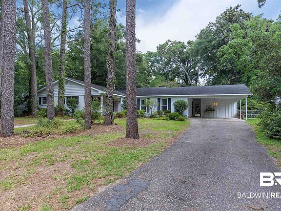 4th image of 4828 Princeton Dr