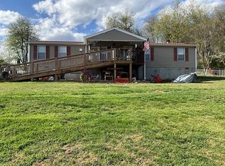 184 Pack St, Cool Ridge, WV 25825