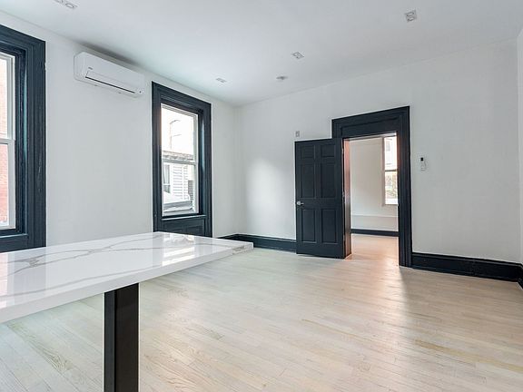 3rd image of 643-645 N 15th St #643-A