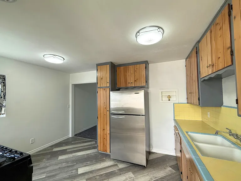 4623-25 Mississippi St #4625 — Photo 10