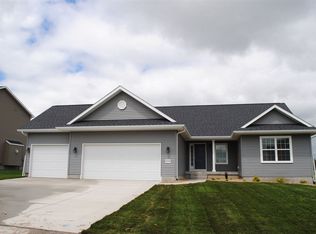 1159 Partridge Ln, Waterloo, IA 50701
