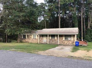 825 Mamie Dr, Mendenhall, MS 39114