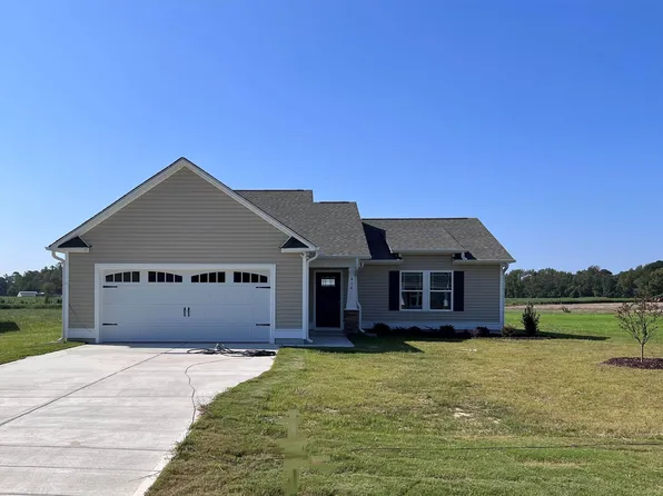 414 Sandcastle Ln, Four Oaks, NC 27524