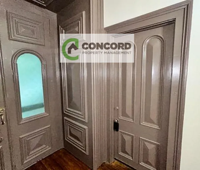 102 S Mendenhall St #B — Photo 4