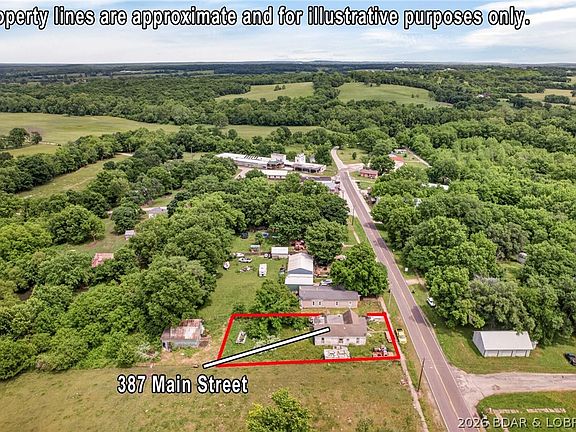 3rd image of 387 Main St