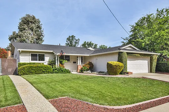 1270 New York Dr photo 1