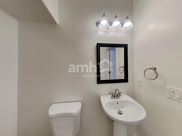 2865 S Hansen Dr — Photo 7