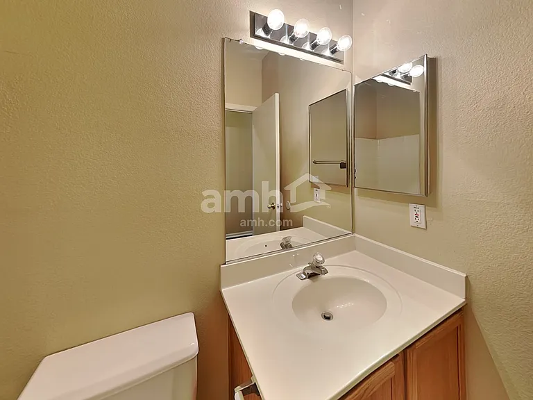 15640 W Magnolia St — Photo 12