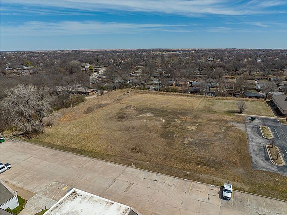 2nd image of SE Adams Rd