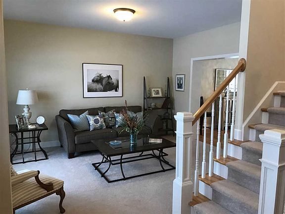 3rd image of 20 Walden Cir
