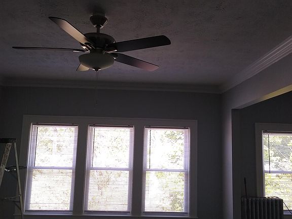 3rd image of 1423 Riverside Dr #24