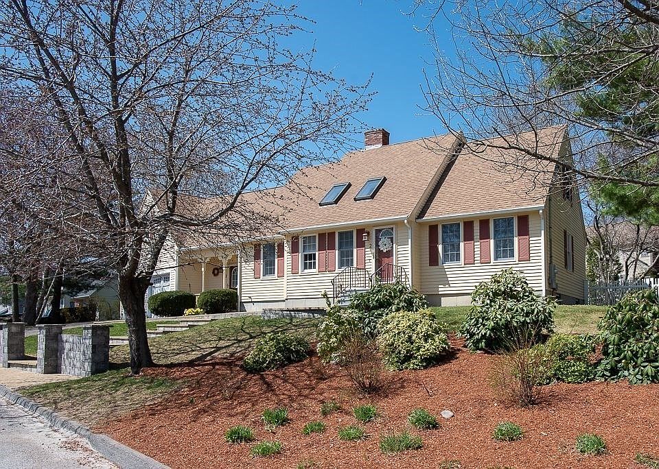 2 Trevor Ln Worcester Ma 01605 Mls 72816142 Zillow