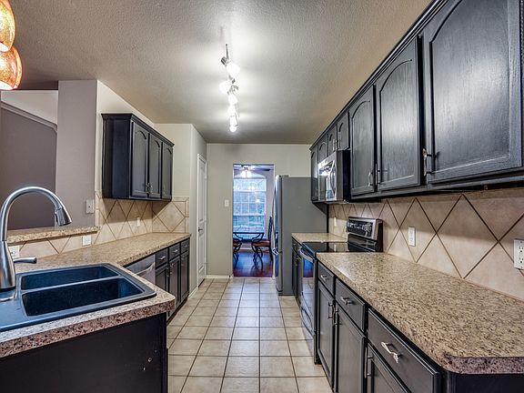 3rd image of 3808 Wolf Creek Ln