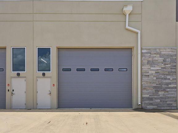 3rd image of 1435 Fm 1463 Rd #F4