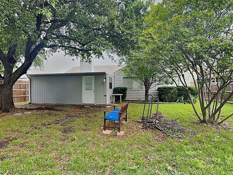 3800 Staghorn Cir S — Photo 17
