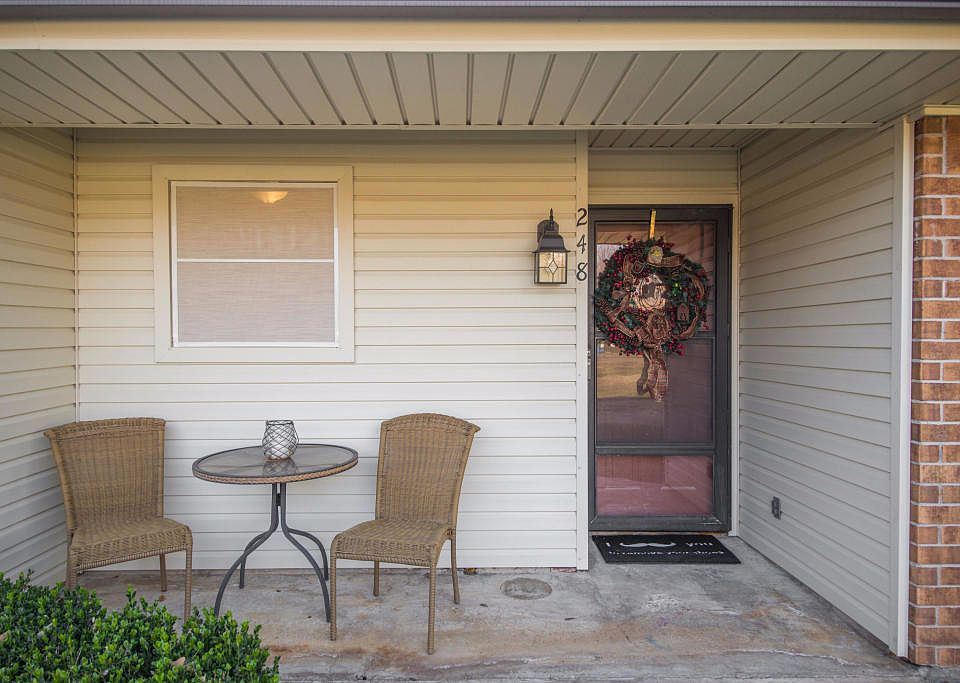 1st image of 248 Bluebonnet Dr