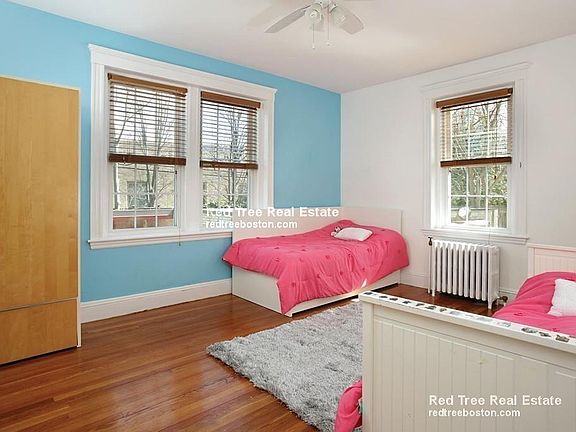 2nd image of 61 Babcock St #1EC