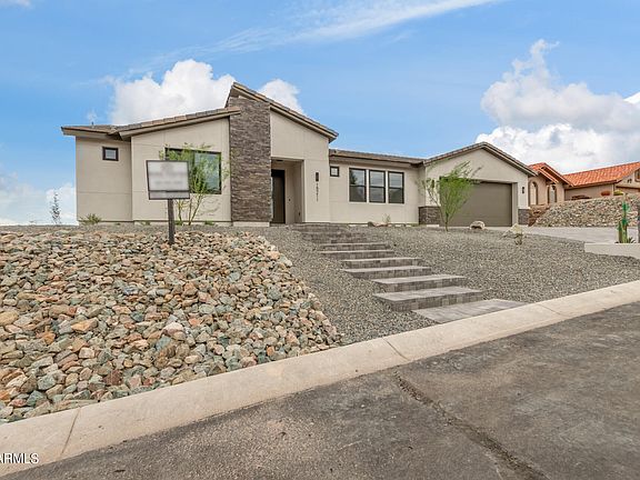 3rd image of 15211 N Catalpa Place