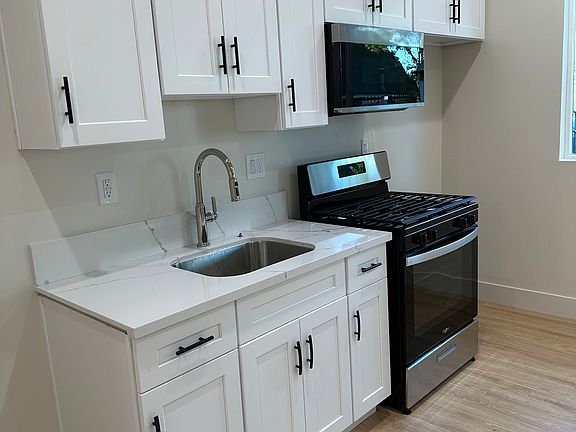 2nd image of 4931 Marmol Dr
