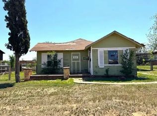 314 E 3rd St, Spur, TX 79370