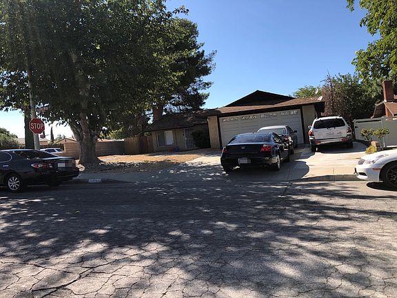 2nd image of 43203 Laurelwood Ln