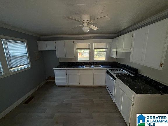 5th image of 708 Belview St