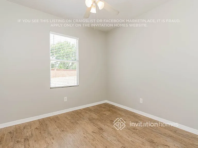 507 Madina Cir — Photo 12