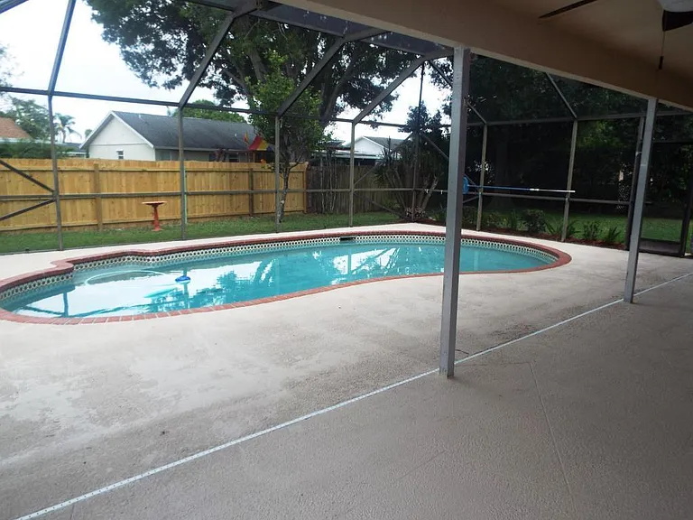 1268 Pinetta Cir — Photo 2