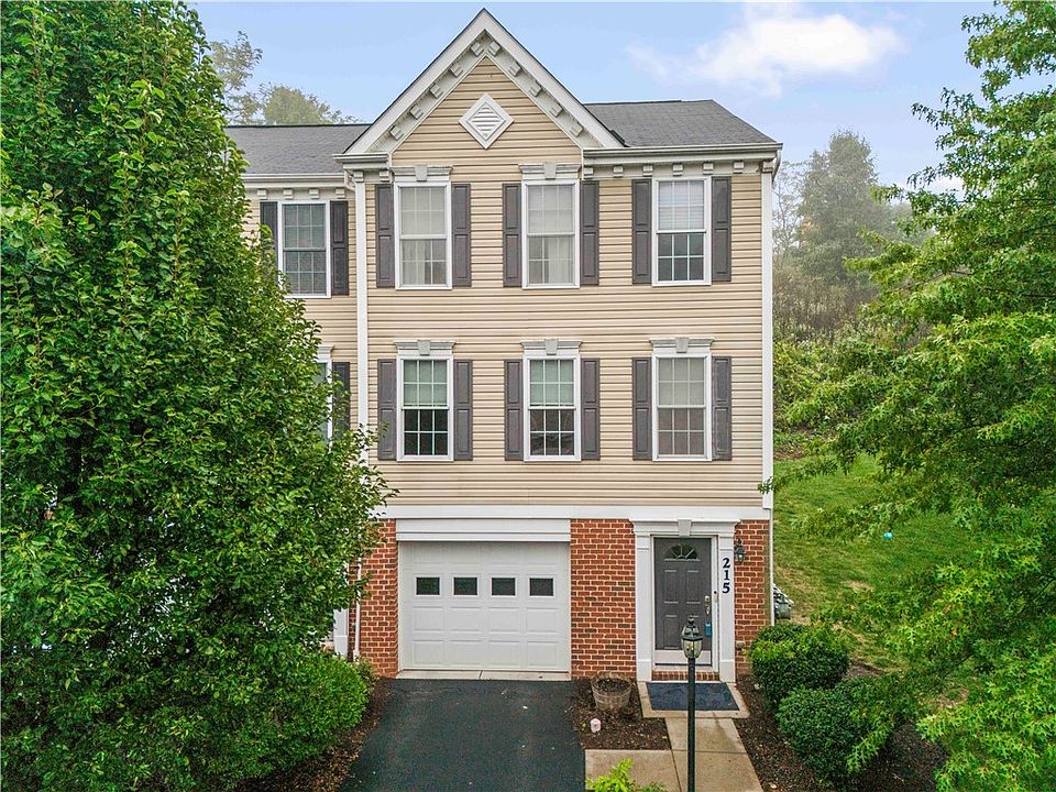 1st image of 215 Persimmon Ln