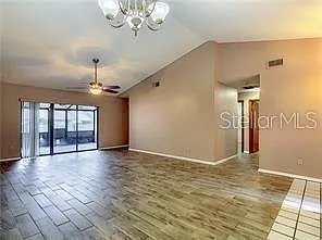 1104 Covington St — Photo 15