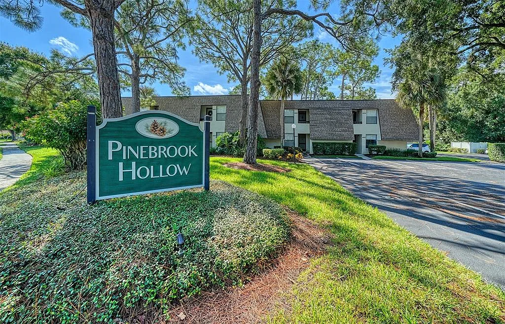 2 bed, 2.0 bath, 967 sqft, $4,500 — Photo 2